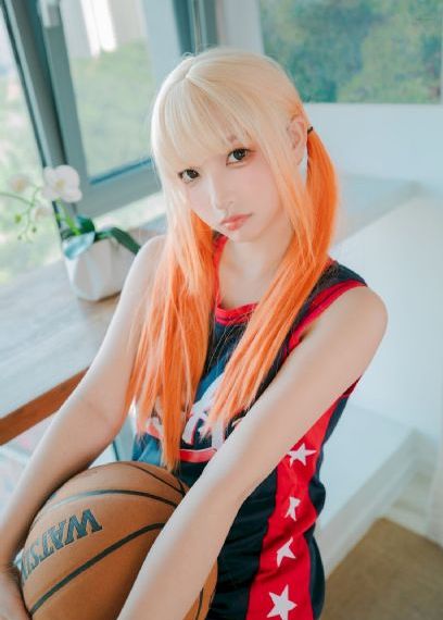 丝袜女佣成人H版在线_超清电影在线看