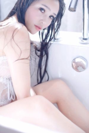 日韩美女黄色_高清完整版免费在线观看