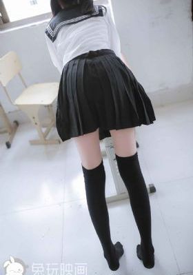 偷窥美女室外尿尿视频_蓝光在线观看高清
